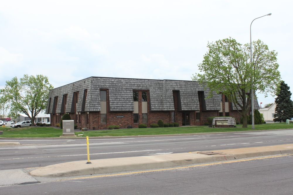 7820 N University St, Peoria, IL 61614